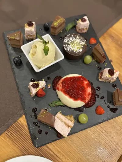 Attitude - Food & Wine