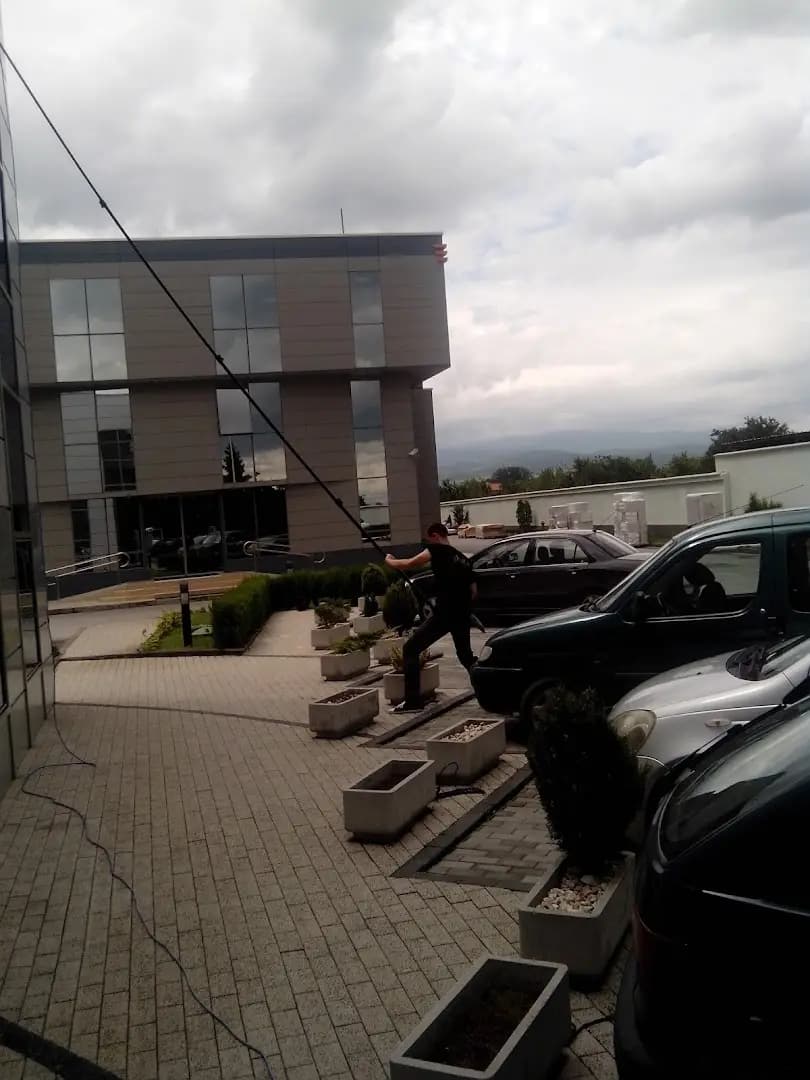Видал-професионално почистване на кухненски аспирации на хотели , ресторанти и пицарии