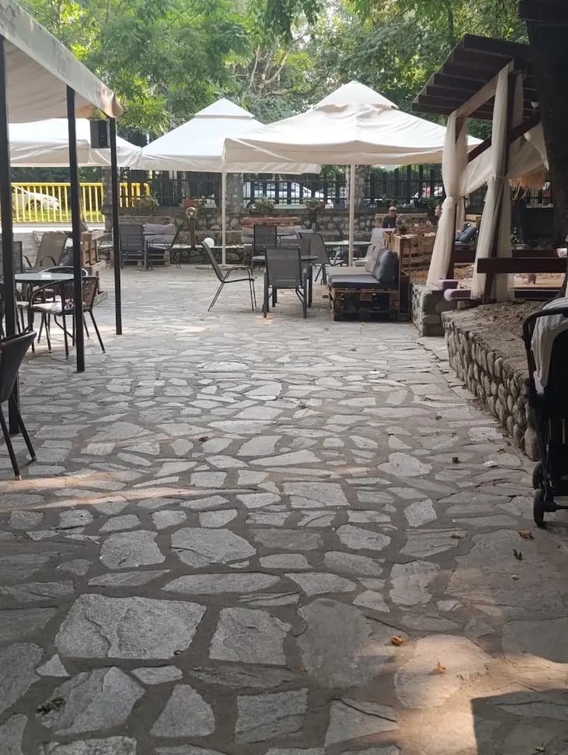Umbrella Bar