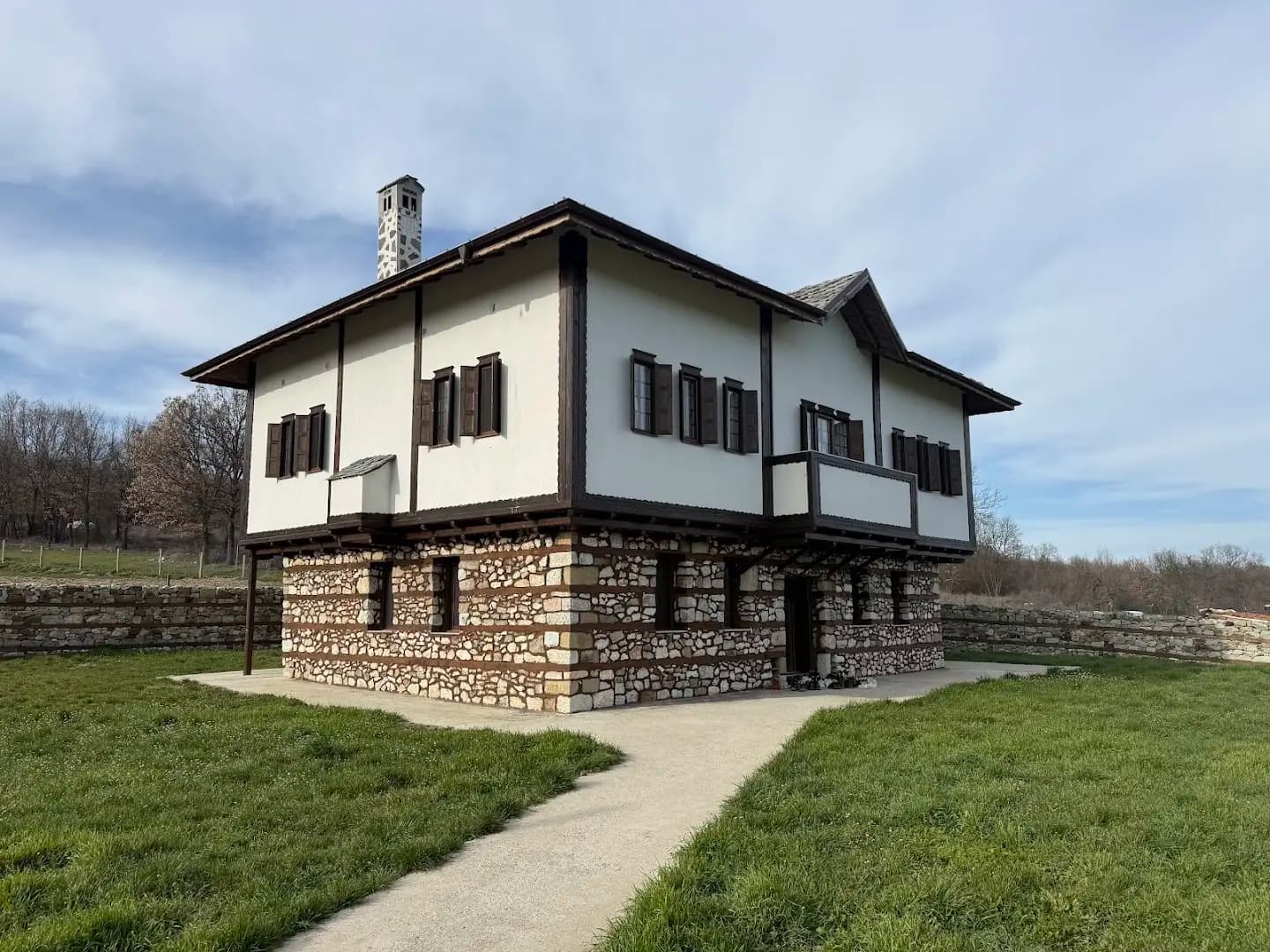 Фолклорна къща "Гърнатскине конаци"-интерактивен музей