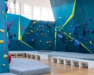 Bons - Europe climbing center