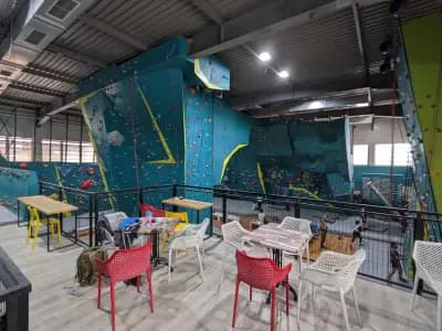 Bons - Europe climbing center