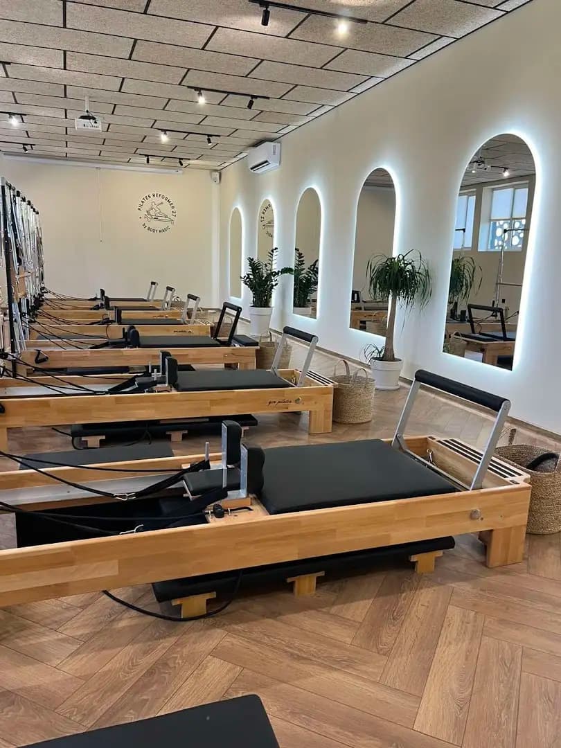 Pilates Reformer 27