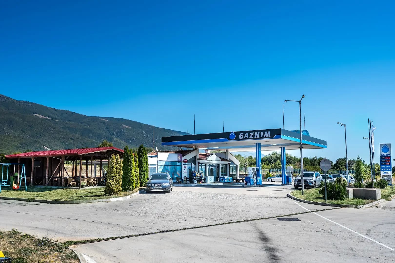 Бензиностанция GAZHIM