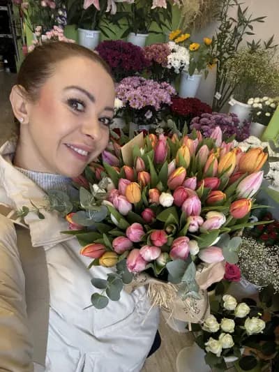 Магазин за цветя SI flowers
