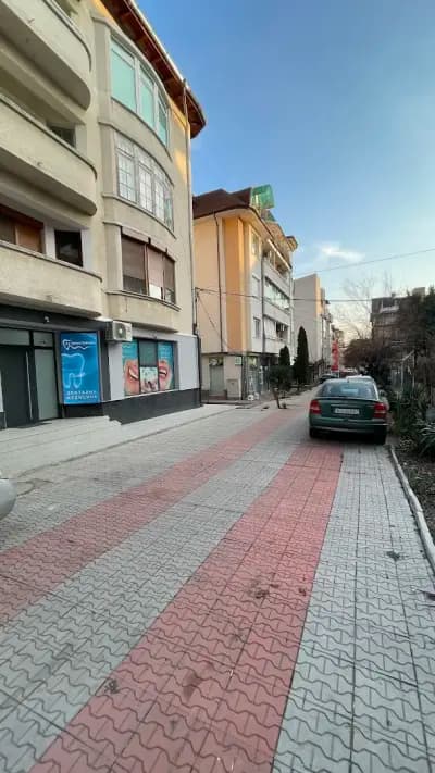 Дентална Медицина д-р Гриша Хаджиев