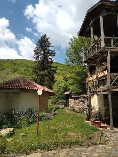 Елешнишки манастир