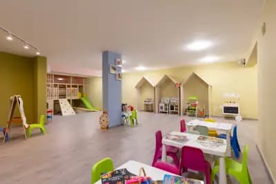 Детски парти център Smiley