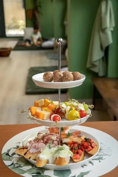 "Вълшебният кът" - кафене и място за детска игра