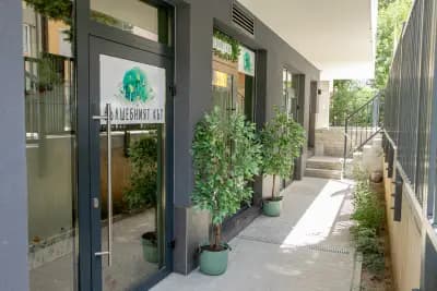 "Вълшебният кът" - кафене и място за детска игра