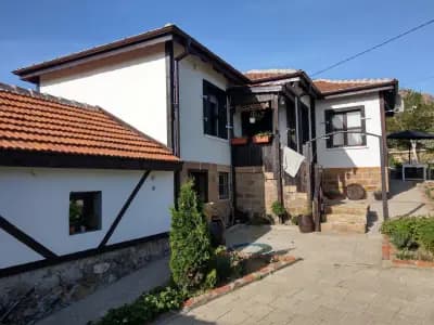 Чакаловата къща