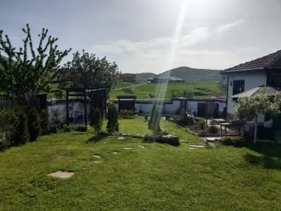 Чакаловата къща