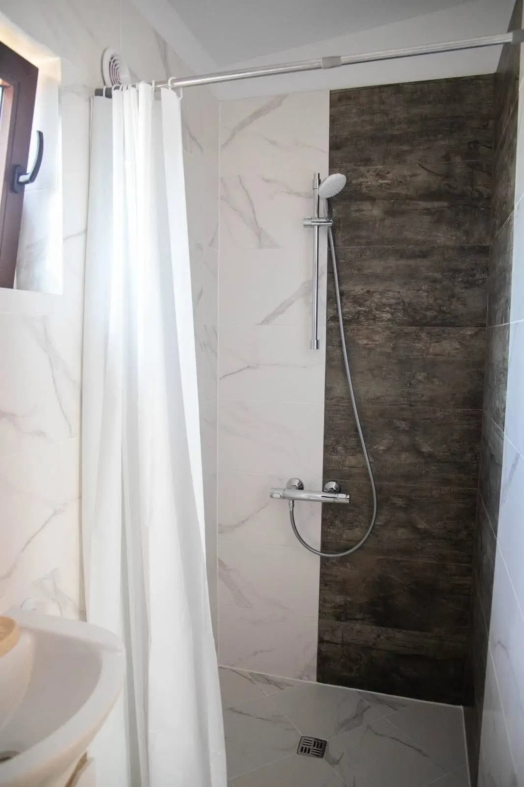 Къщи Велика