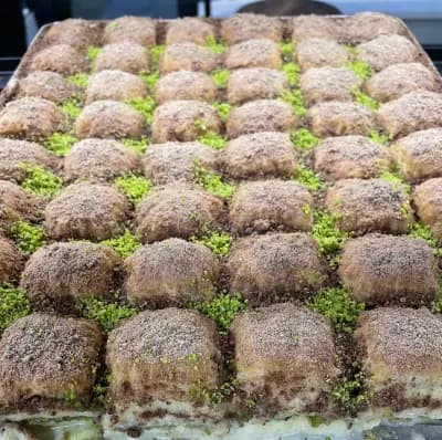 Beyzade Lozenets - Baklava, Kunefe & Borek