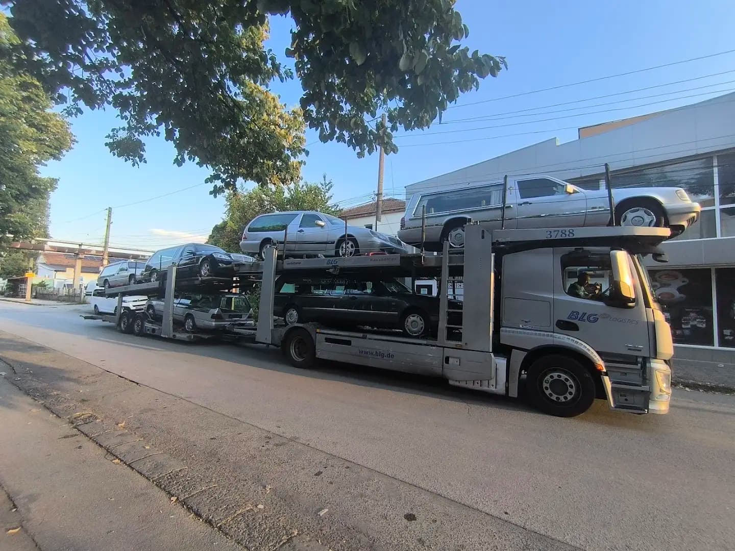 Eterna Cars