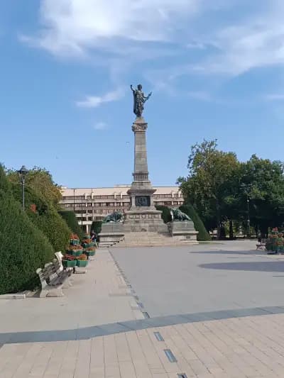 Централна градина (пл. „Свобода“)