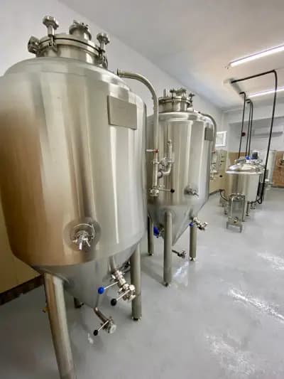 Avren 8600 Brewery / Пивоварна Аврен 8600