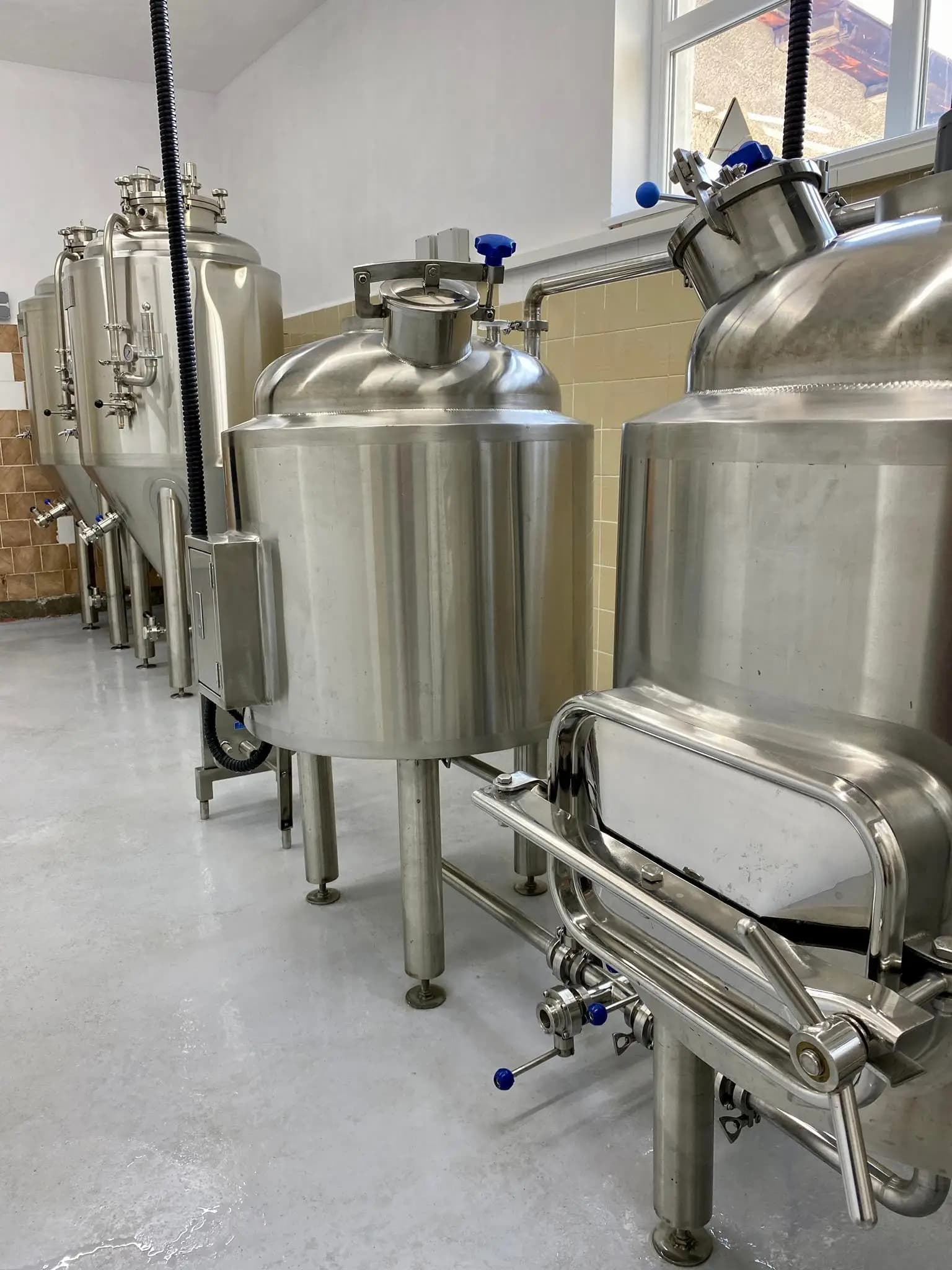 Avren 8600 Brewery / Пивоварна Аврен 8600