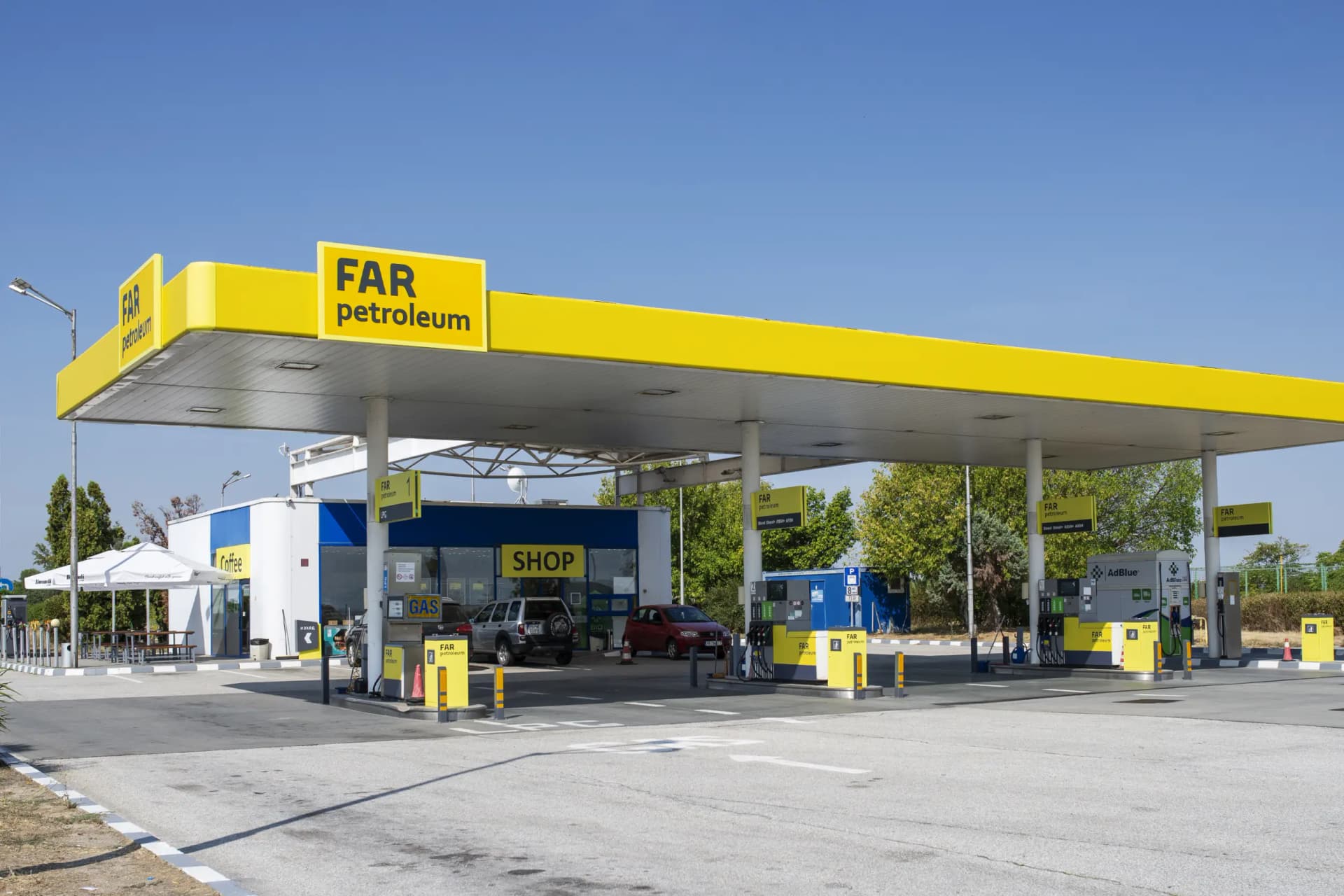 Бензиностанция FAR Petroleum