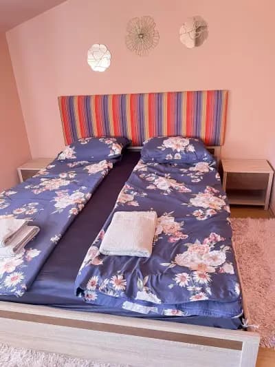 Къщата с Огледалата - The Mirrors GuestHouse