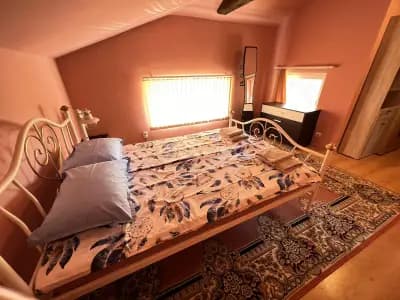 Къщата с Огледалата - The Mirrors GuestHouse