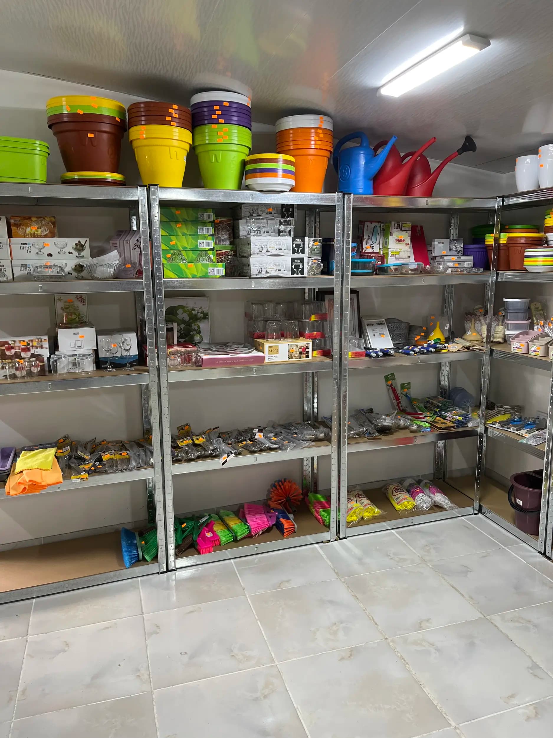 Строителни материали, железария - Огняново