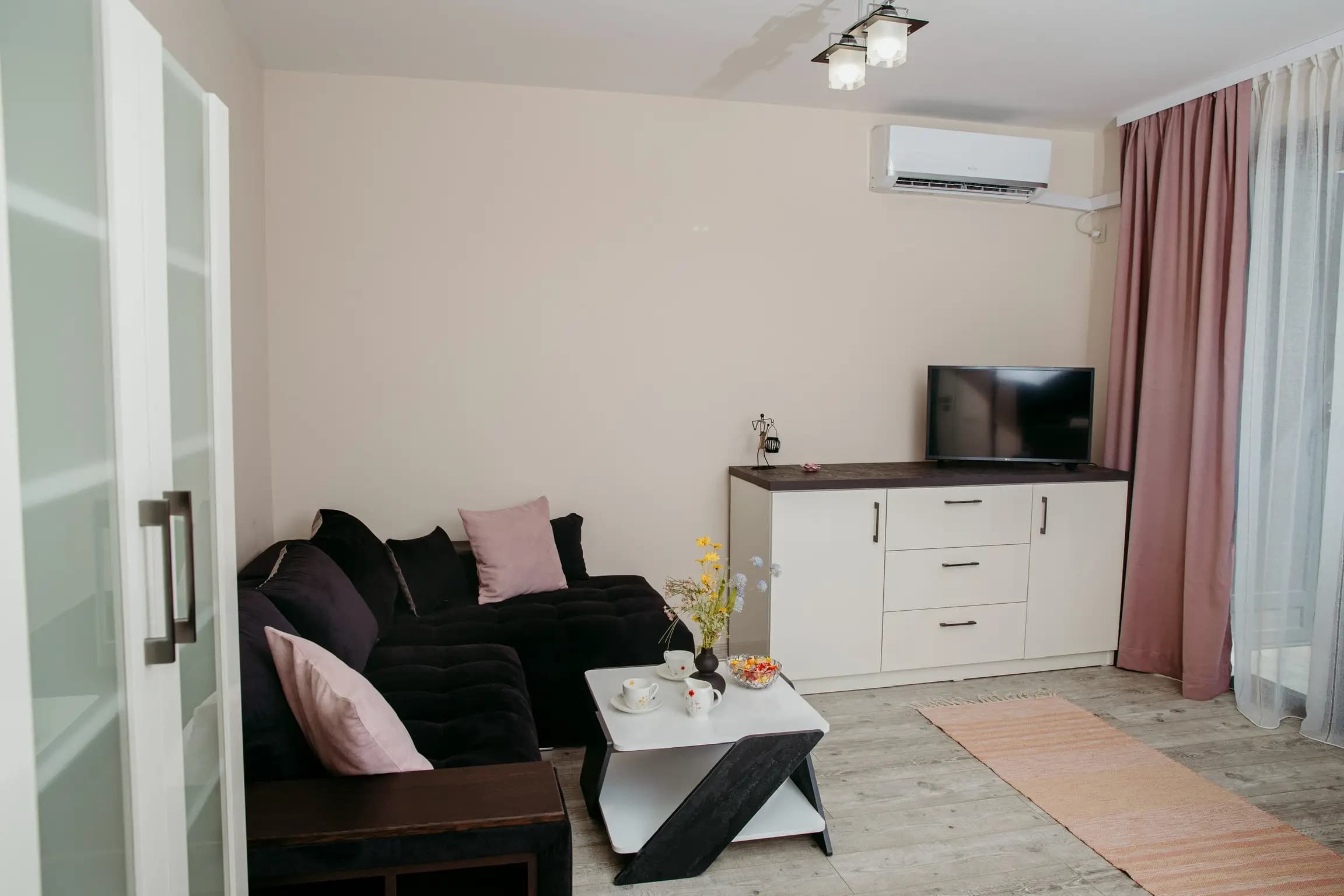 Rose valley apartment