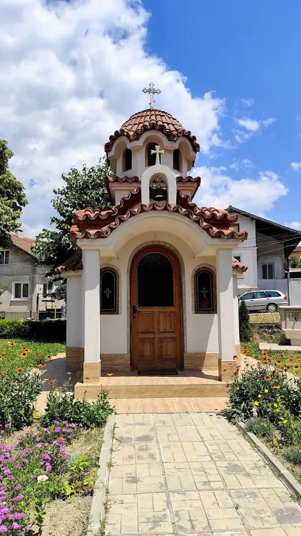 Храм „Рождество на Пресвета Богородица“