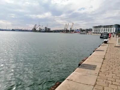 Морска гара Бургас