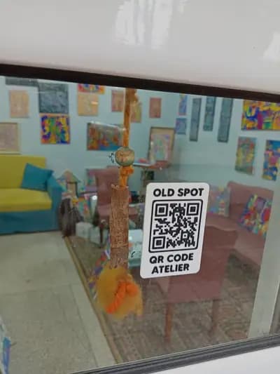 GALLERY BORIS WAKE OLD SPOT ATELIER