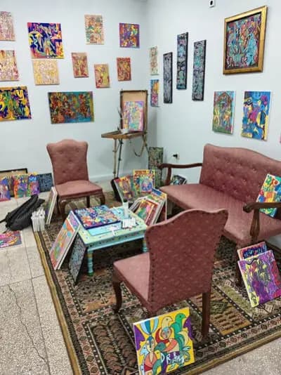 GALLERY BORIS WAKE OLD SPOT ATELIER