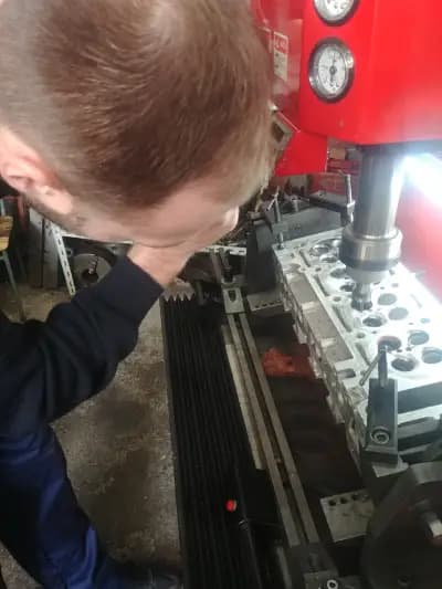 "БРАЯН-4" ЕООД РЕМОНТ НА ЦИЛИНДРОВИ ГЛАВИ