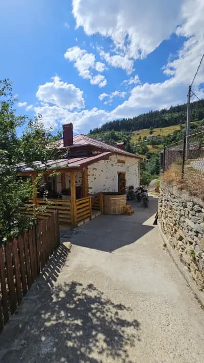 Къща" Сливови"