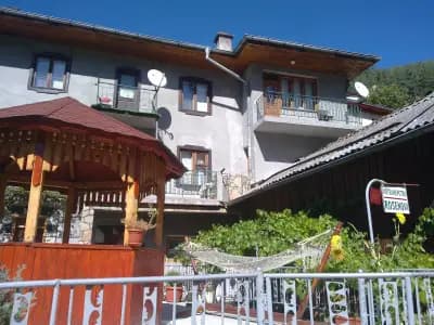 Къща за гости в Родопите "Росенови"