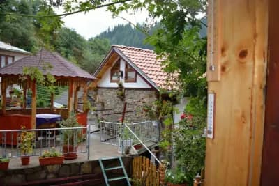 Къща за гости в Родопите "Росенови"