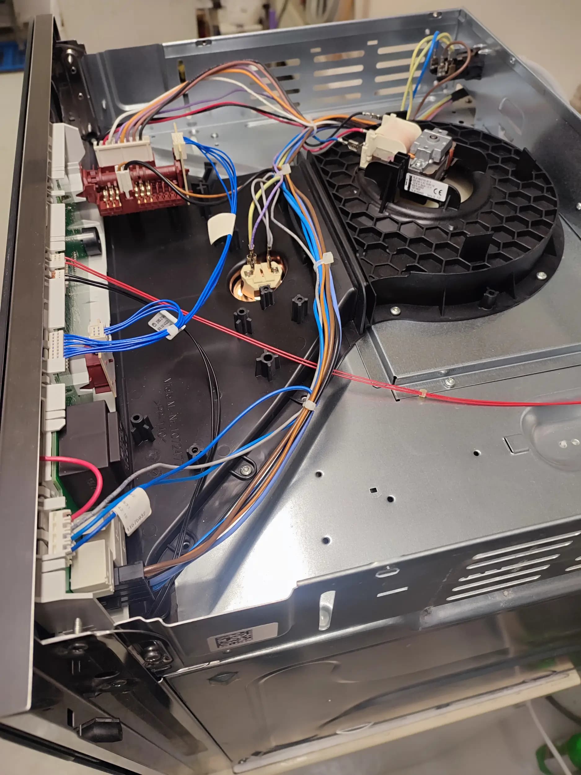 ИВЕЛ СЕРВИЗ 23 ЕООД