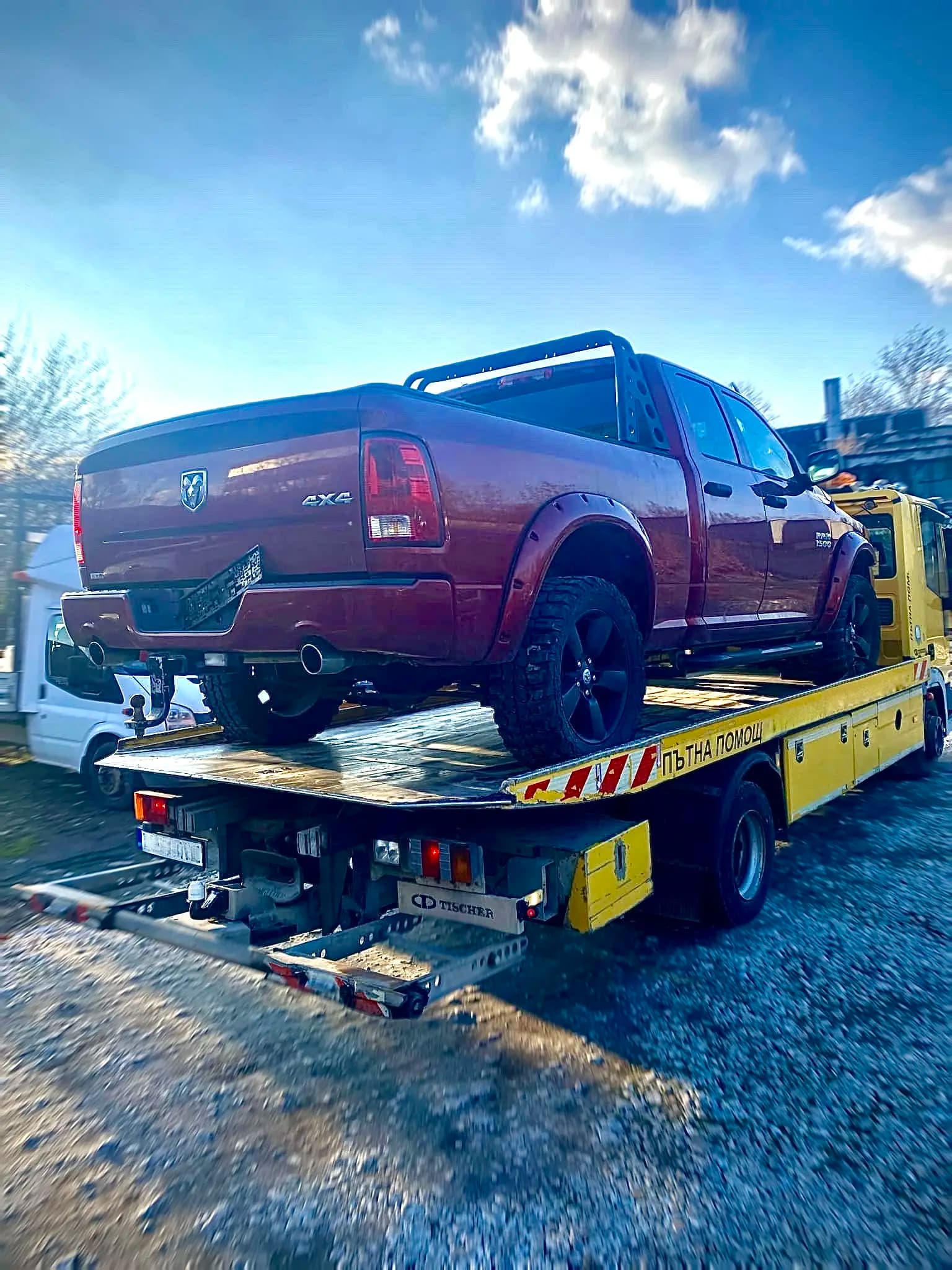 Пътна помощ - S&B