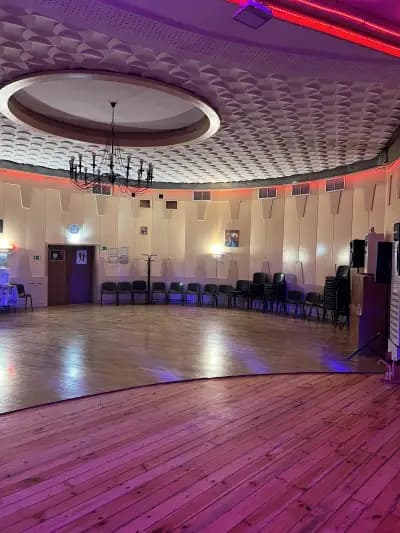 Памбос денсинг сентър