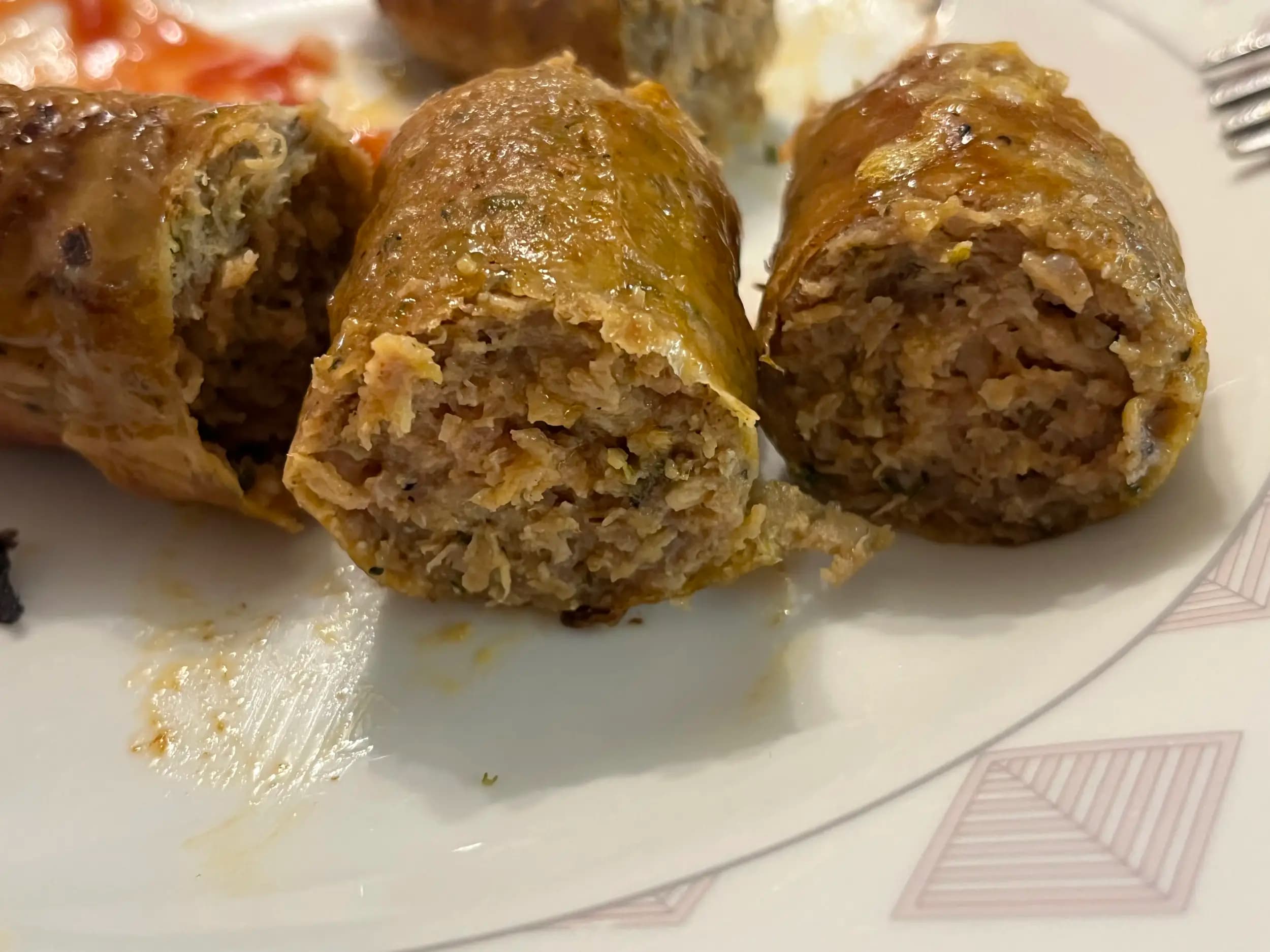 Тестени и месни изделия Масърлиеви 88, хляб, месо