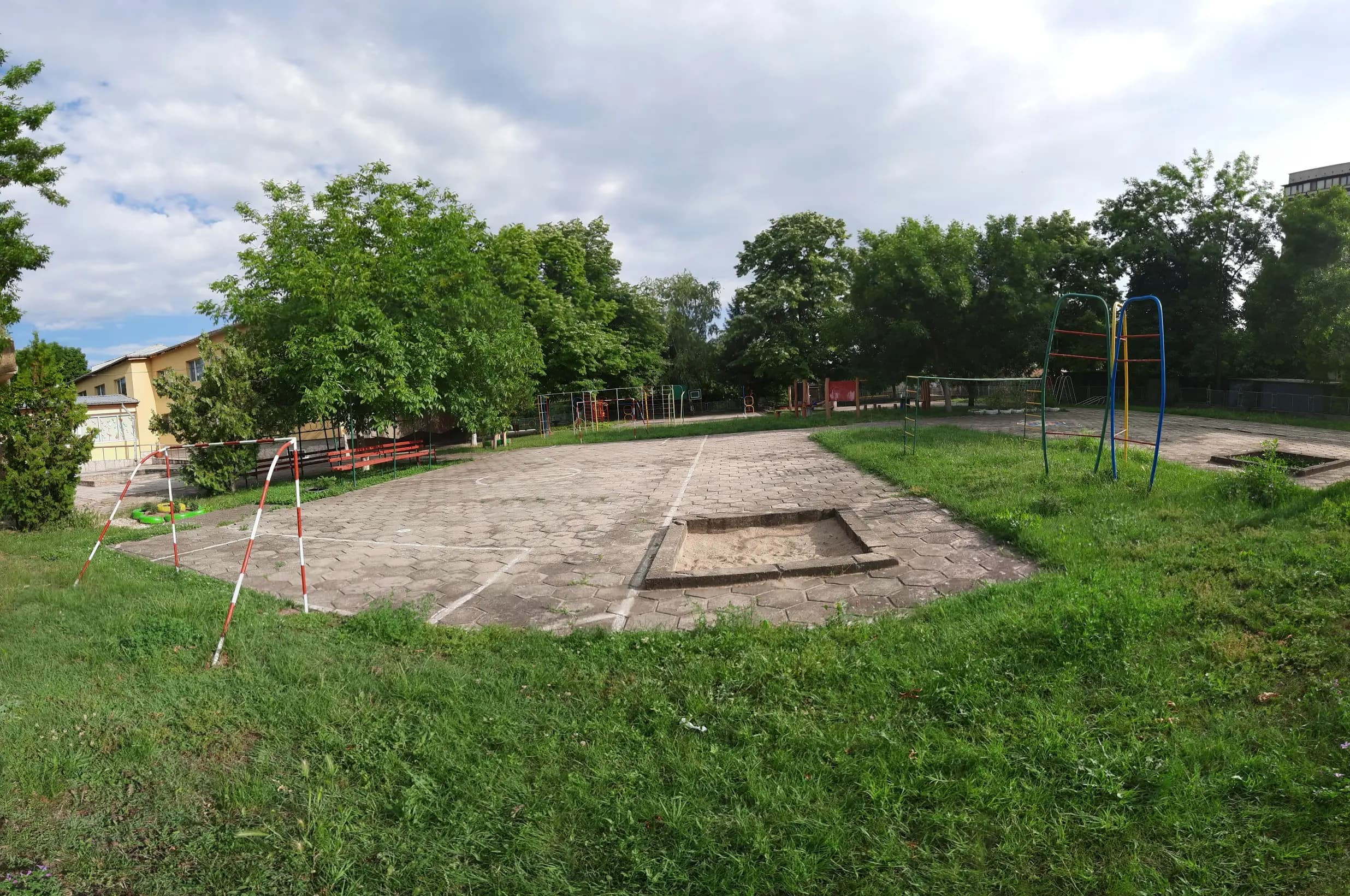 ДЕТСКА ГРАДИНА МЕЧО ПУХ (ДГ)