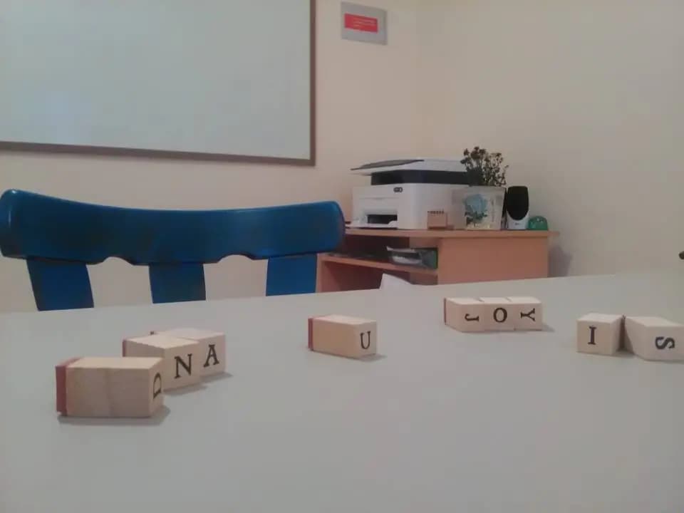 Школа по английски и български език "Класната стая на Ралица"