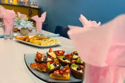 Детски парти клуб "Шарен свят"