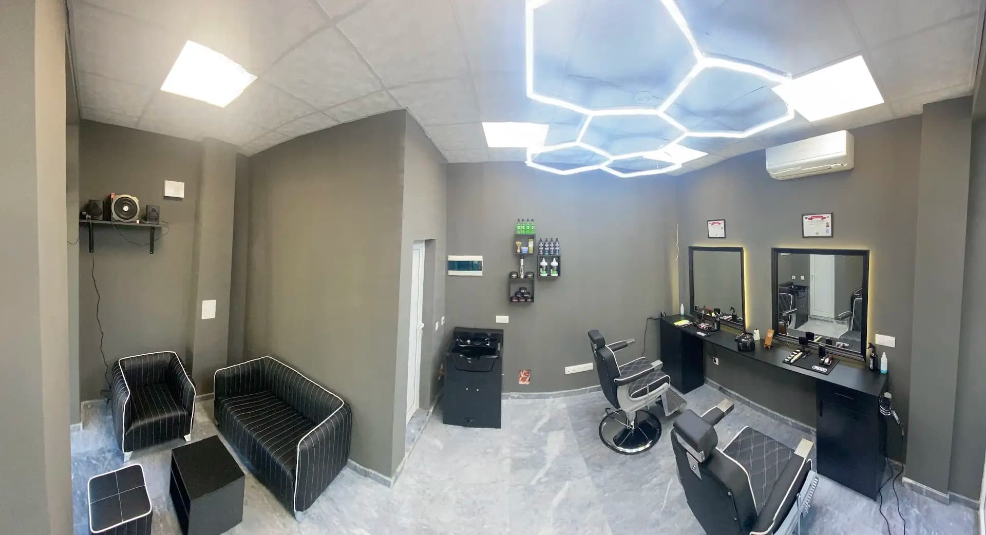 D&M Barbershop