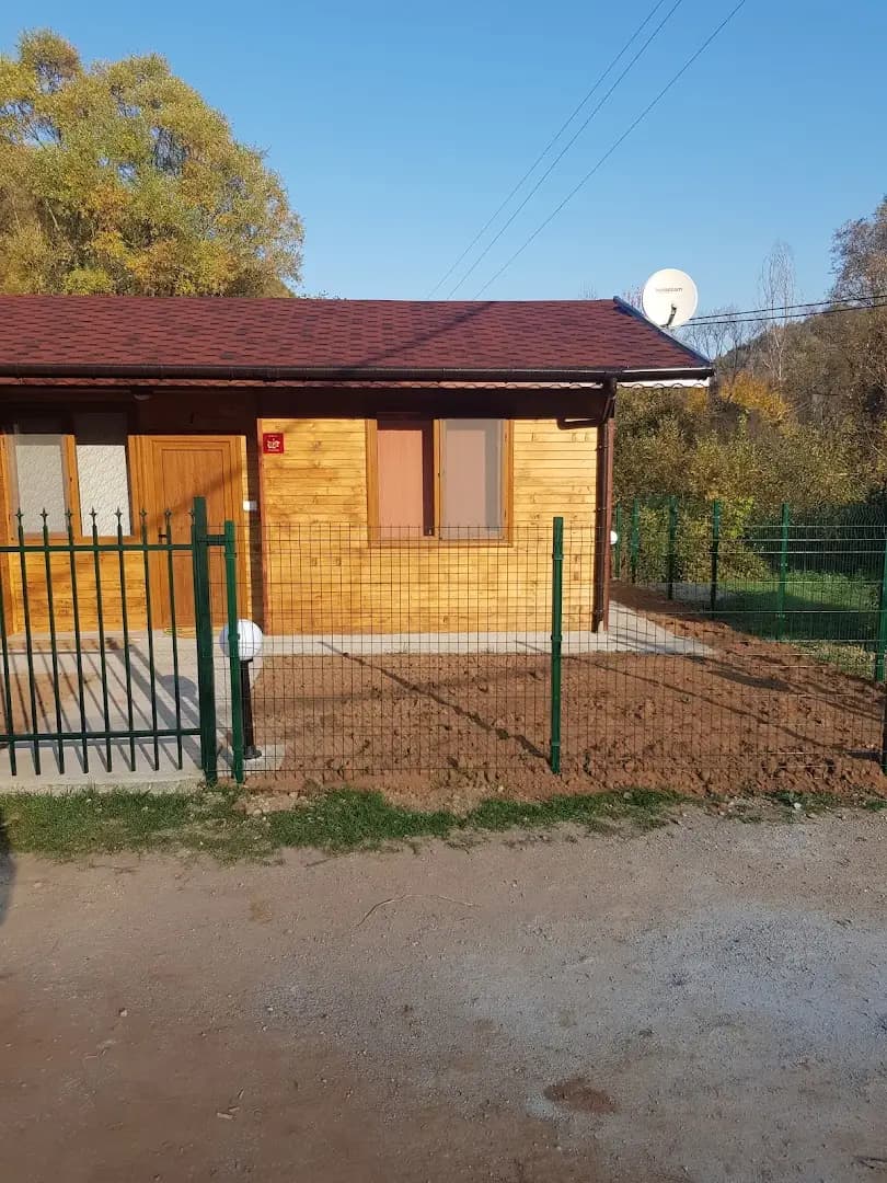 ЕКО БУНГАЛА с,Банкя