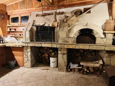 Хотел-механа Ярловци