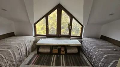 Къща за гости Божура