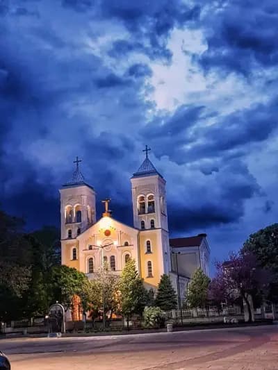 Католически храм „Пресвето сърце Исусово“