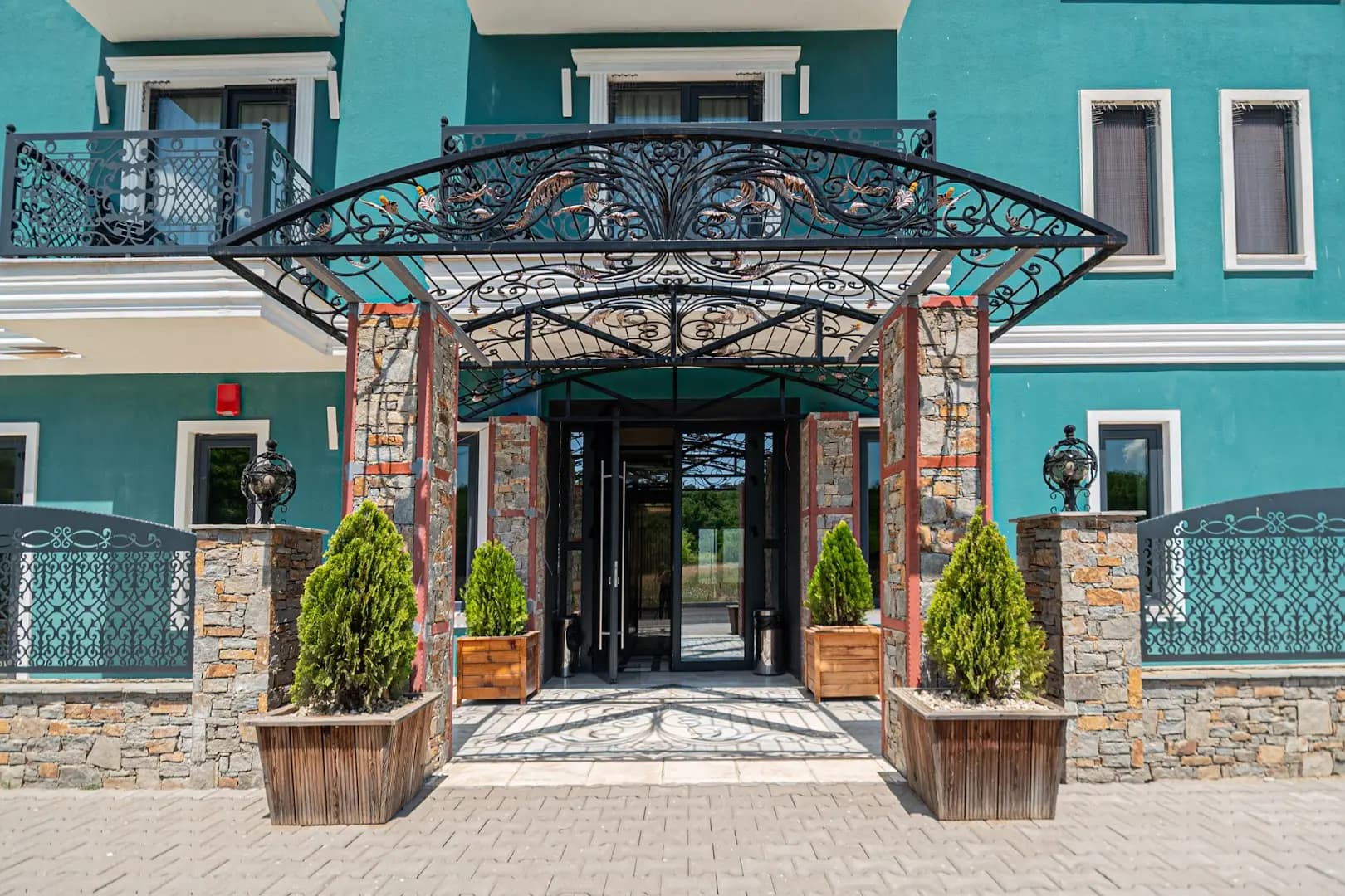 Danubius View - Luxury Hotel and Hall