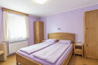 Guest House "Roden Dom"