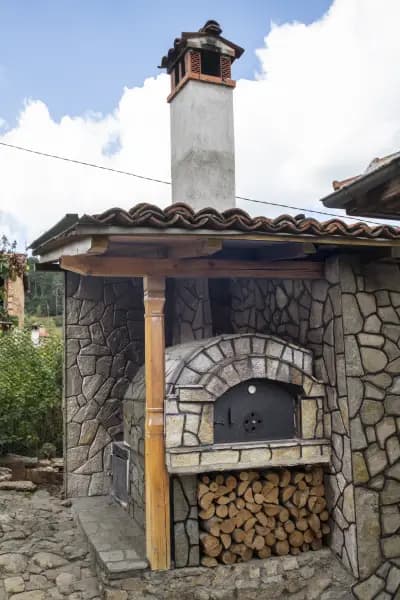 Guest House "Roden Dom"